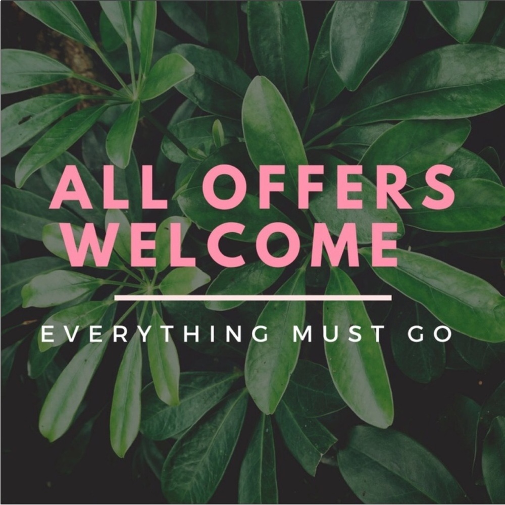 ALL OFFERS ACCEPTED OR COUNTERED BUNDLE AND SAVE 30% only one shipping fee 🐝🦄🐙🦕